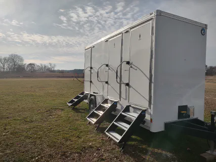 Restroom trailer photo